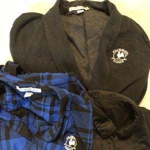 Primrose Schools size XL Black + blue bundle